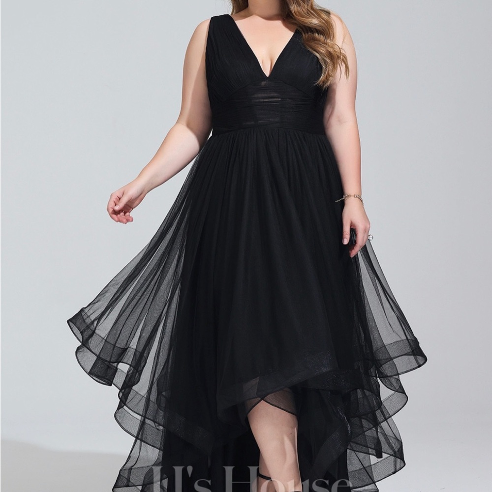 JJ’s House V-Neck Asymmetrical Tulle Dress